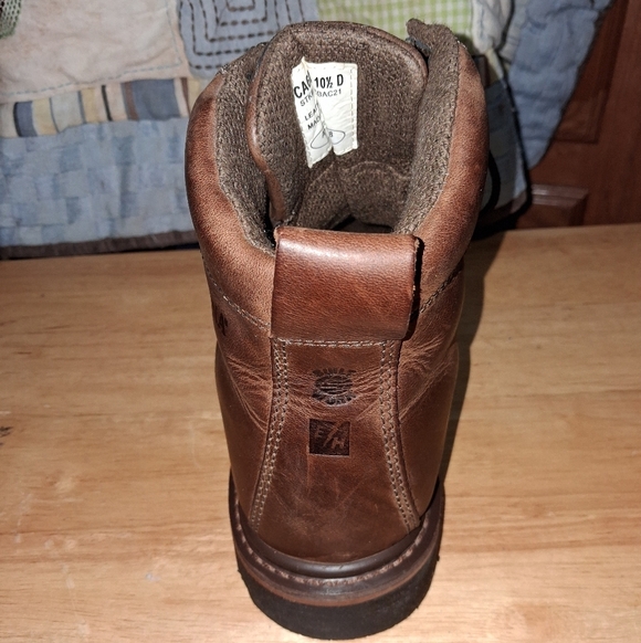 Carolina Men\'s Brown Leather Boots CA 6025 In A Size 10.5D. Good Condition main image 11